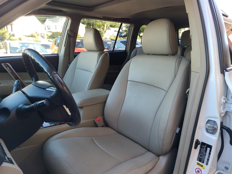 Used Toyota Highlander 4WD 4dr V6 Limited 2012 | National Auto Brokers, Inc.. Waterbury, Connecticut Used Toyota Highlander 4WD 4dr V6 Limited 2012 | National Auto Brokers, Inc.. Waterbury, Connecticut