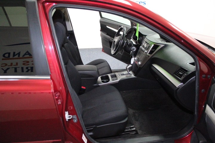 Used Subaru Outback 4dr Wgn H4 Auto 2.5i Premium 2012 | New England Auto Sales LLC. Plainville, Connecticut Used Subaru Outback 4dr Wgn H4 Auto 2.5i Premium 2012 | New England Auto Sales LLC. Plainville, Connecticut