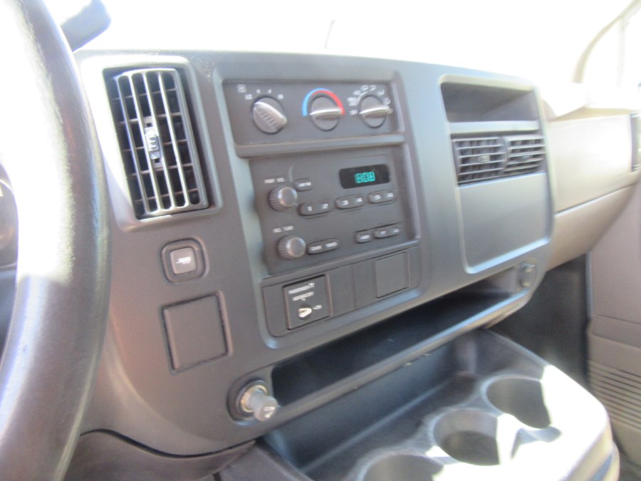 Used GMC Savana Cutaway 139" WB C7N DRW 2007 | Royalty Auto Sales. Little Ferry, New Jersey Used GMC Savana Cutaway 139" WB C7N DRW 2007 | Royalty Auto Sales. Little Ferry, New Jersey