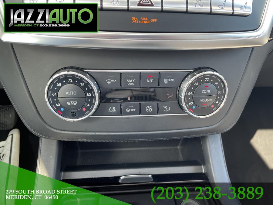 2014 Mercedes-Benz GL-Class 4MATIC 4dr GL550, available for sale in Meriden, Connecticut | Jazzi Auto Sales LLC. Meriden, Connecticut 2014 Mercedes-Benz GL-Class 4MATIC 4dr GL550, available for sale in Meriden, Connecticut | Jazzi Auto Sales LLC. Meriden, Connecticut