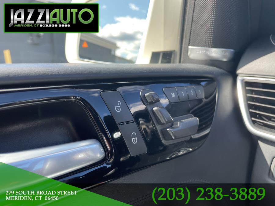 2014 Mercedes-Benz GL-Class 4MATIC 4dr GL550, available for sale in Meriden, Connecticut | Jazzi Auto Sales LLC. Meriden, Connecticut 2014 Mercedes-Benz GL-Class 4MATIC 4dr GL550, available for sale in Meriden, Connecticut | Jazzi Auto Sales LLC. Meriden, Connecticut