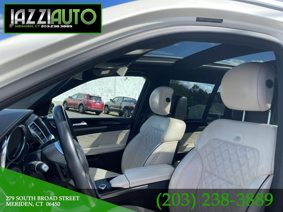 2014 Mercedes-Benz GL-Class 4MATIC 4dr GL550, available for sale in Meriden, Connecticut | Jazzi Auto Sales LLC. Meriden, Connecticut 2014 Mercedes-Benz GL-Class 4MATIC 4dr GL550, available for sale in Meriden, Connecticut | Jazzi Auto Sales LLC. Meriden, Connecticut