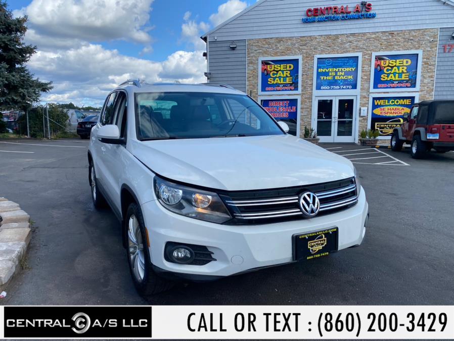 2013 Volkswagen Tiguan 4WD 4dr Auto SE, available for sale in East Windsor, Connecticut | Central A/S LLC. East Windsor, Connecticut 2013 Volkswagen Tiguan 4WD 4dr Auto SE, available for sale in East Windsor, Connecticut | Central A/S LLC. East Windsor, Connecticut