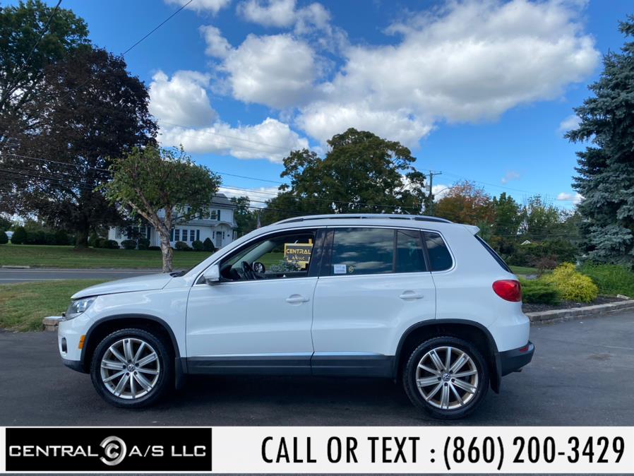 2013 Volkswagen Tiguan 4WD 4dr Auto SE, available for sale in East Windsor, Connecticut | Central A/S LLC. East Windsor, Connecticut 2013 Volkswagen Tiguan 4WD 4dr Auto SE, available for sale in East Windsor, Connecticut | Central A/S LLC. East Windsor, Connecticut