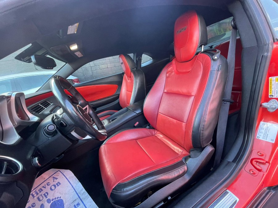Used Chevrolet Camaro 2dr Cpe 2SS 2010 | RT Auto Center LLC. Newark, New Jersey Used Chevrolet Camaro 2dr Cpe 2SS 2010 | RT Auto Center LLC. Newark, New Jersey