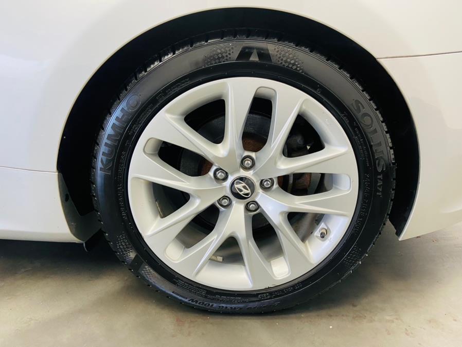2013 Hyundai Genesis Coupe 2dr V6 3.8L Auto Grand Touring w/Blk Lth, available for sale in Linden, New Jersey | East Coast Auto Group. Linden, New Jersey 2013 Hyundai Genesis Coupe 2dr V6 3.8L Auto Grand Touring w/Blk Lth, available for sale in Linden, New Jersey | East Coast Auto Group. Linden, New Jersey