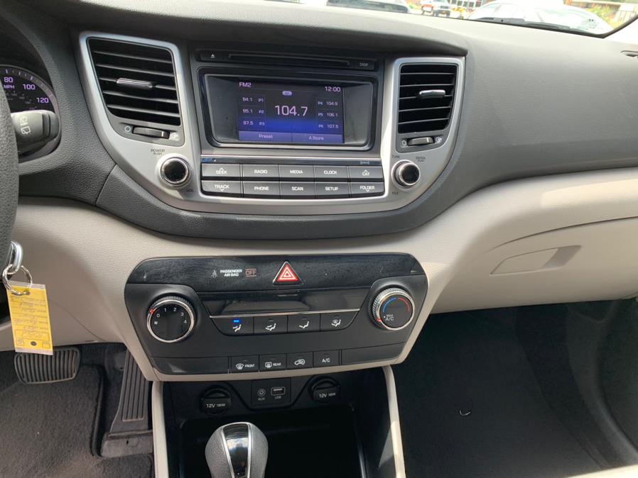 Used Hyundai Tucson SE FWD 2017 | Prestige Pre-Owned Motors Inc. New Windsor, New York Used Hyundai Tucson SE FWD 2017 | Prestige Pre-Owned Motors Inc. New Windsor, New York