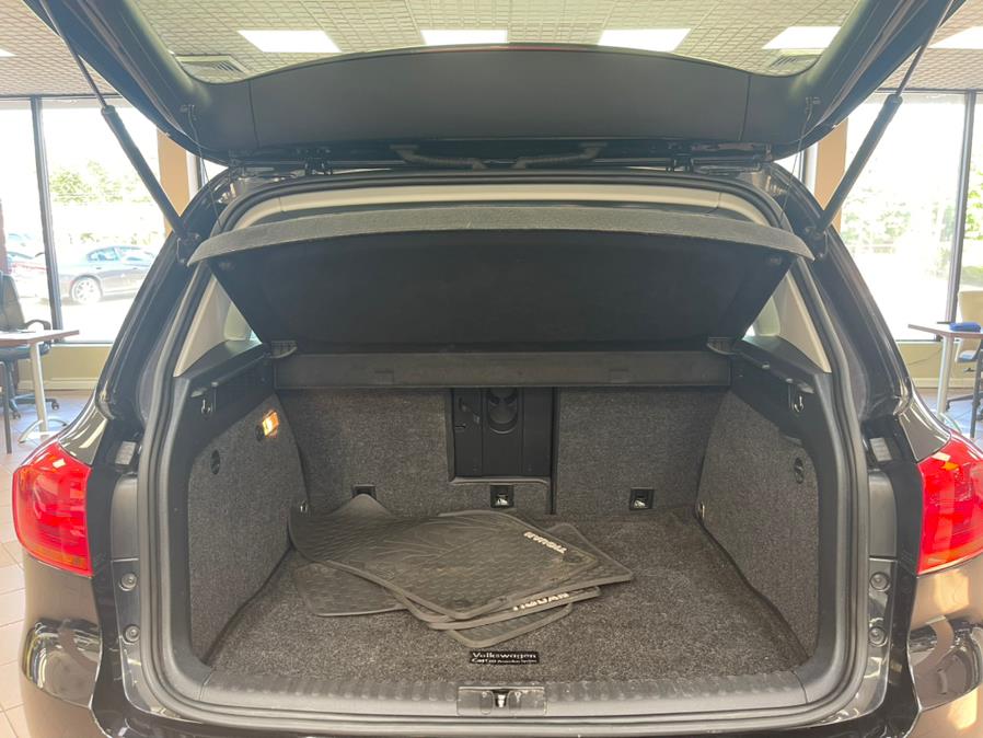 Used Volkswagen Tiguan 4MOTION 4dr Auto SE 2016 | Power Motors East. Massapequa Park, New York Used Volkswagen Tiguan 4MOTION 4dr Auto SE 2016 | Power Motors East. Massapequa Park, New York