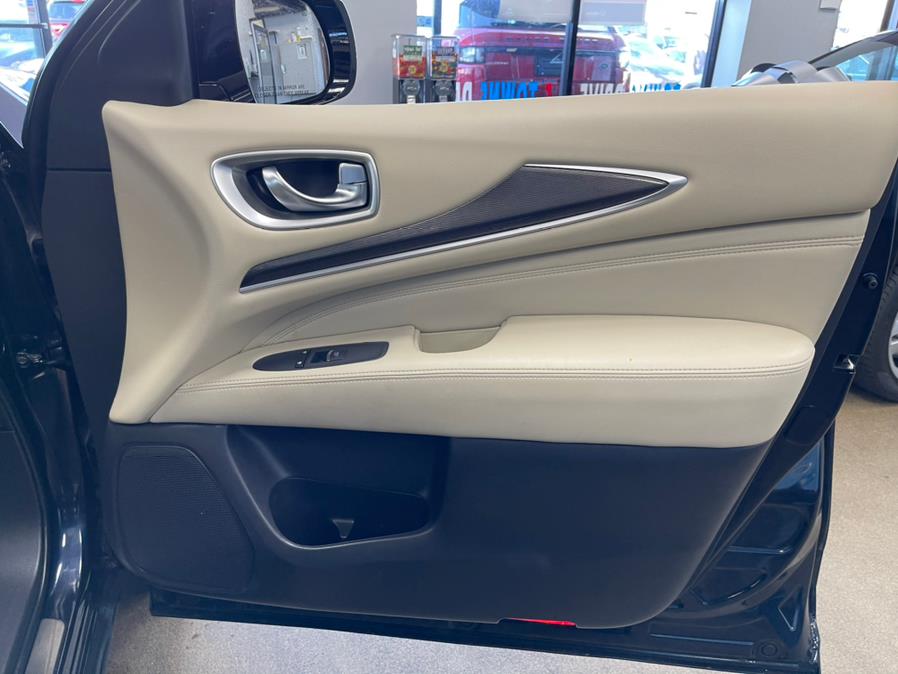 2018 INFINITI QX60 FWD, available for sale in Inwood, New York | 5 Towns Drive. Inwood, New York 2018 INFINITI QX60 FWD, available for sale in Inwood, New York | 5 Towns Drive. Inwood, New York