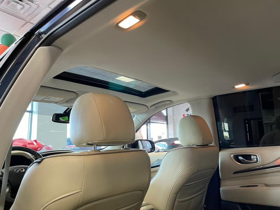 2018 INFINITI QX60 FWD, available for sale in Inwood, New York | 5 Towns Drive. Inwood, New York 2018 INFINITI QX60 FWD, available for sale in Inwood, New York | 5 Towns Drive. Inwood, New York
