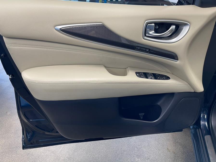 2018 INFINITI QX60 FWD, available for sale in Inwood, New York | 5 Towns Drive. Inwood, New York 2018 INFINITI QX60 FWD, available for sale in Inwood, New York | 5 Towns Drive. Inwood, New York