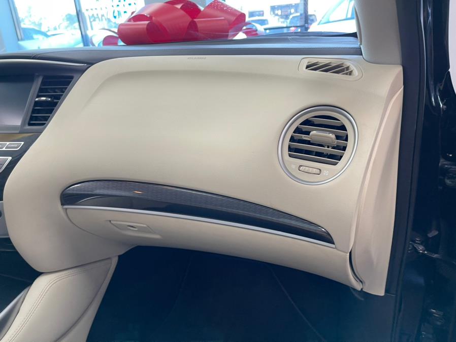 2018 INFINITI QX60 FWD, available for sale in Inwood, New York | 5 Towns Drive. Inwood, New York 2018 INFINITI QX60 FWD, available for sale in Inwood, New York | 5 Towns Drive. Inwood, New York