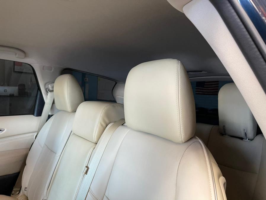 2018 INFINITI QX60 FWD, available for sale in Inwood, New York | 5 Towns Drive. Inwood, New York 2018 INFINITI QX60 FWD, available for sale in Inwood, New York | 5 Towns Drive. Inwood, New York