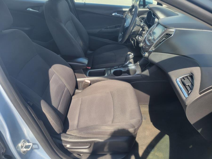Used Chevrolet Cruze 4dr Sdn Auto LT 2017 | Ideal Auto Sales. Orlando, Florida Used Chevrolet Cruze 4dr Sdn Auto LT 2017 | Ideal Auto Sales. Orlando, Florida