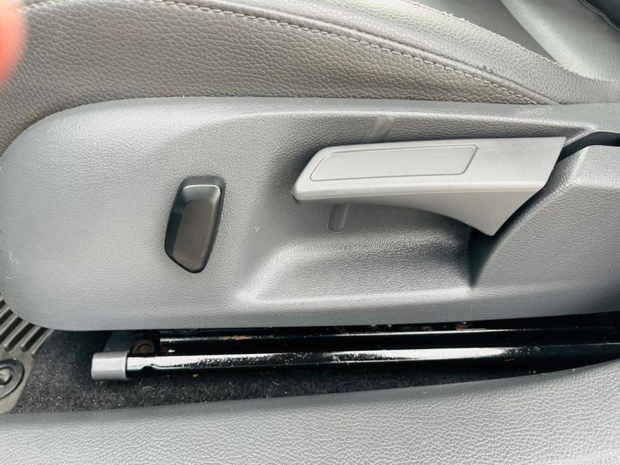 Used Volkswagen Jetta Sedan 4dr Auto Wolfsburg Edition PZEV 2007 | Supreme Automotive. New Britain, Connecticut Used Volkswagen Jetta Sedan 4dr Auto Wolfsburg Edition PZEV 2007 | Supreme Automotive. New Britain, Connecticut