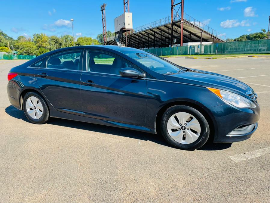 2014 Hyundai Sonata 4dr Sdn 2.4L Auto GLS, available for sale in New Britain, Connecticut | Supreme Automotive. New Britain, Connecticut 2014 Hyundai Sonata 4dr Sdn 2.4L Auto GLS, available for sale in New Britain, Connecticut | Supreme Automotive. New Britain, Connecticut