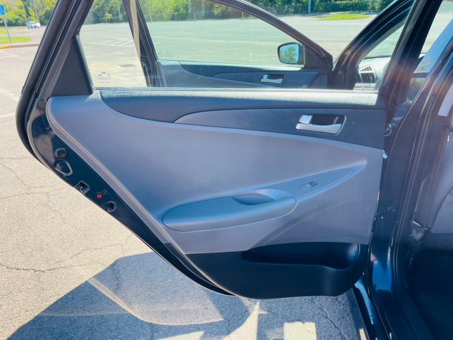 2014 Hyundai Sonata 4dr Sdn 2.4L Auto GLS, available for sale in New Britain, Connecticut | Supreme Automotive. New Britain, Connecticut 2014 Hyundai Sonata 4dr Sdn 2.4L Auto GLS, available for sale in New Britain, Connecticut | Supreme Automotive. New Britain, Connecticut