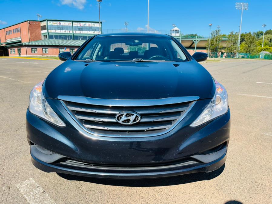 2014 Hyundai Sonata 4dr Sdn 2.4L Auto GLS, available for sale in New Britain, Connecticut | Supreme Automotive. New Britain, Connecticut 2014 Hyundai Sonata 4dr Sdn 2.4L Auto GLS, available for sale in New Britain, Connecticut | Supreme Automotive. New Britain, Connecticut