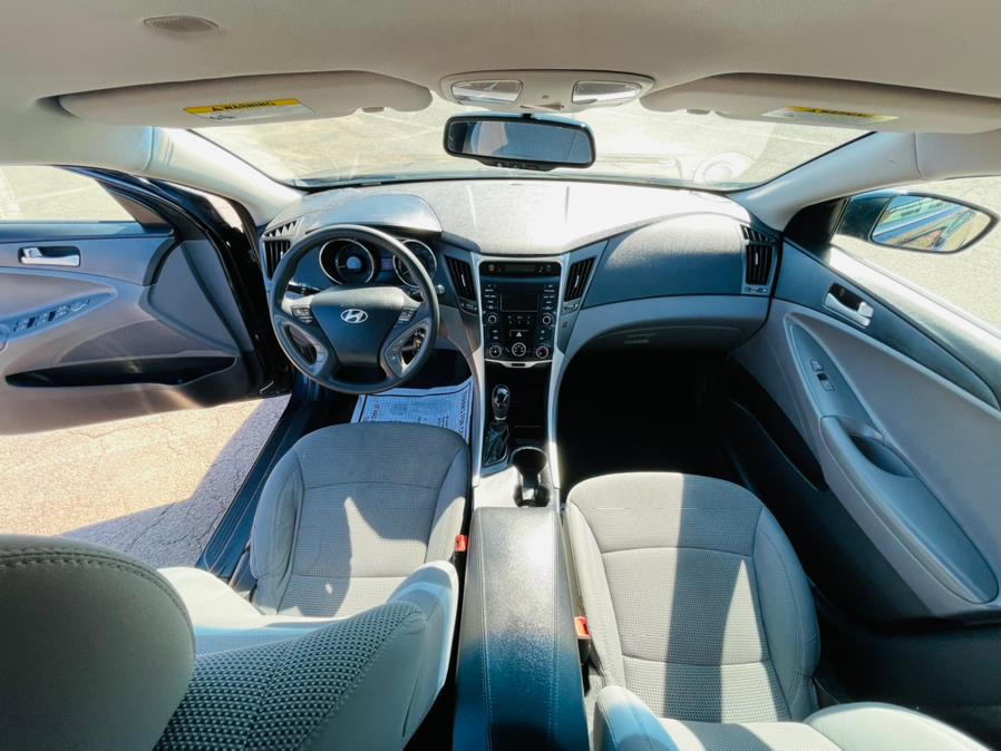 2014 Hyundai Sonata 4dr Sdn 2.4L Auto GLS, available for sale in New Britain, Connecticut | Supreme Automotive. New Britain, Connecticut 2014 Hyundai Sonata 4dr Sdn 2.4L Auto GLS, available for sale in New Britain, Connecticut | Supreme Automotive. New Britain, Connecticut