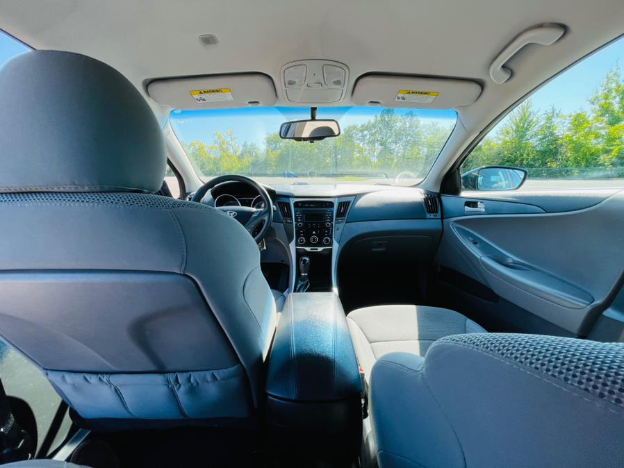 2014 Hyundai Sonata 4dr Sdn 2.4L Auto GLS, available for sale in New Britain, Connecticut | Supreme Automotive. New Britain, Connecticut 2014 Hyundai Sonata 4dr Sdn 2.4L Auto GLS, available for sale in New Britain, Connecticut | Supreme Automotive. New Britain, Connecticut
