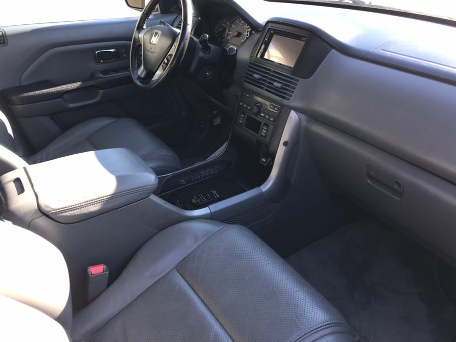 Used Honda Pilot 4WD EX Auto w/Leather 2004 | Main Auto of Berlin. Berlin, Connecticut Used Honda Pilot 4WD EX Auto w/Leather 2004 | Main Auto of Berlin. Berlin, Connecticut