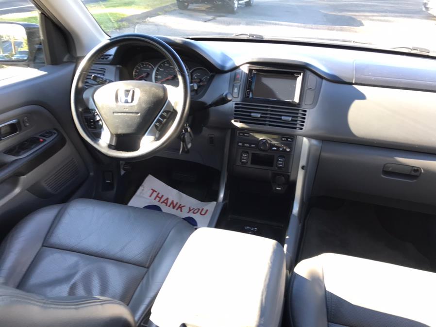 Used Honda Pilot 4WD EX Auto w/Leather 2004 | Main Auto of Berlin. Berlin, Connecticut Used Honda Pilot 4WD EX Auto w/Leather 2004 | Main Auto of Berlin. Berlin, Connecticut