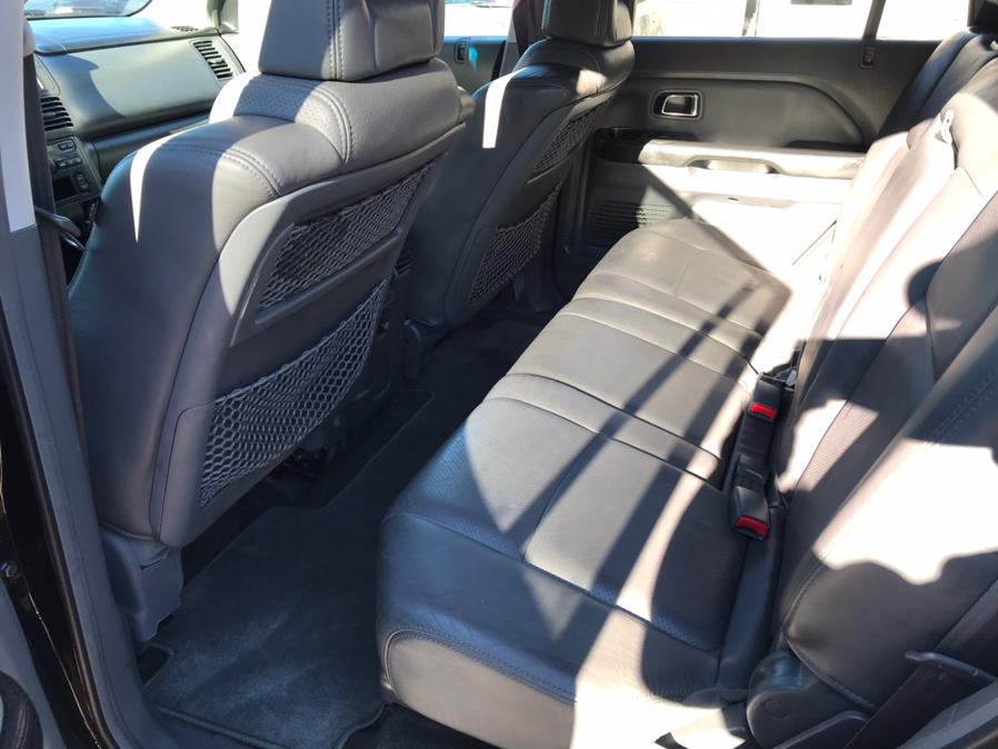 Used Honda Pilot 4WD EX Auto w/Leather 2004 | Main Auto of Berlin. Berlin, Connecticut Used Honda Pilot 4WD EX Auto w/Leather 2004 | Main Auto of Berlin. Berlin, Connecticut