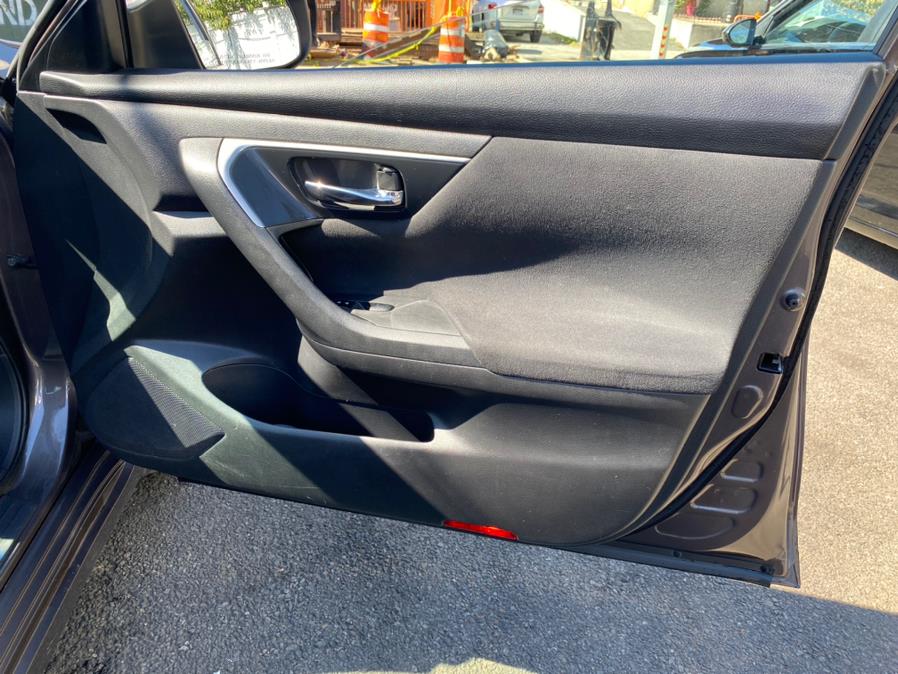 2014 Nissan Altima 4dr Sdn I4 2.5 S, available for sale in Jamaica, New York | Sunrise Autoland. Jamaica, New York 2014 Nissan Altima 4dr Sdn I4 2.5 S, available for sale in Jamaica, New York | Sunrise Autoland. Jamaica, New York