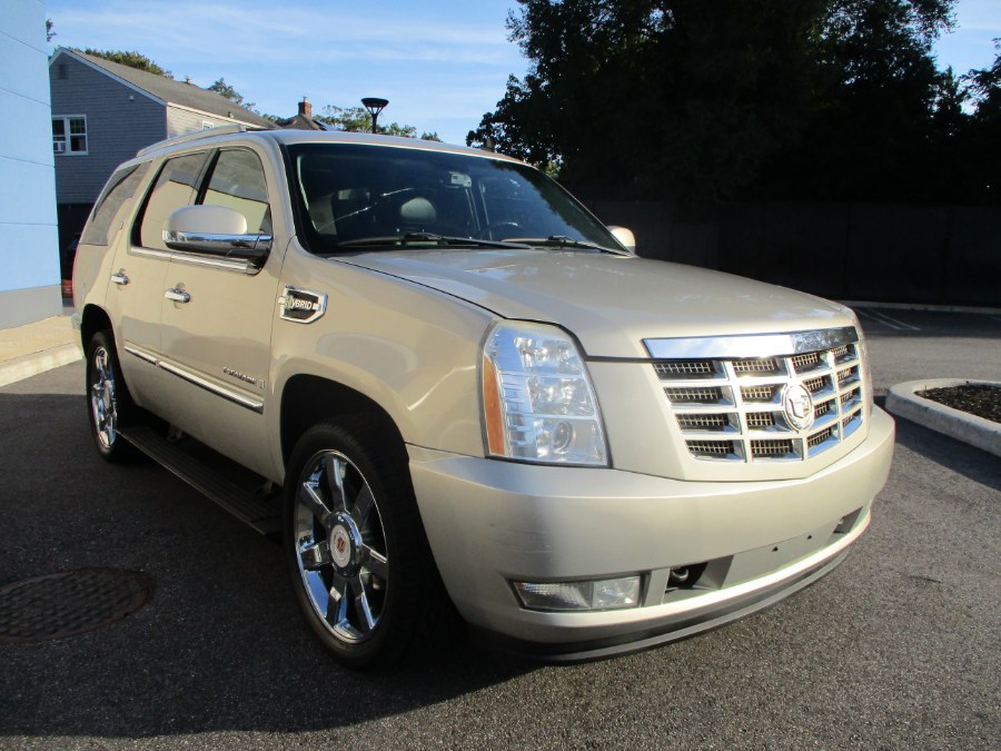 2009 Cadillac Escalade Hybrid 4WD 4dr, available for sale in Massapequa, New York | South Shore Auto Brokers & Sales. Massapequa, New York 2009 Cadillac Escalade Hybrid 4WD 4dr, available for sale in Massapequa, New York | South Shore Auto Brokers & Sales. Massapequa, New York