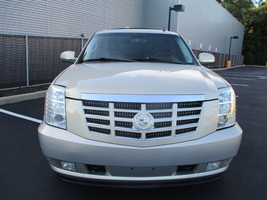 2009 Cadillac Escalade Hybrid 4WD 4dr, available for sale in Massapequa, New York | South Shore Auto Brokers & Sales. Massapequa, New York 2009 Cadillac Escalade Hybrid 4WD 4dr, available for sale in Massapequa, New York | South Shore Auto Brokers & Sales. Massapequa, New York