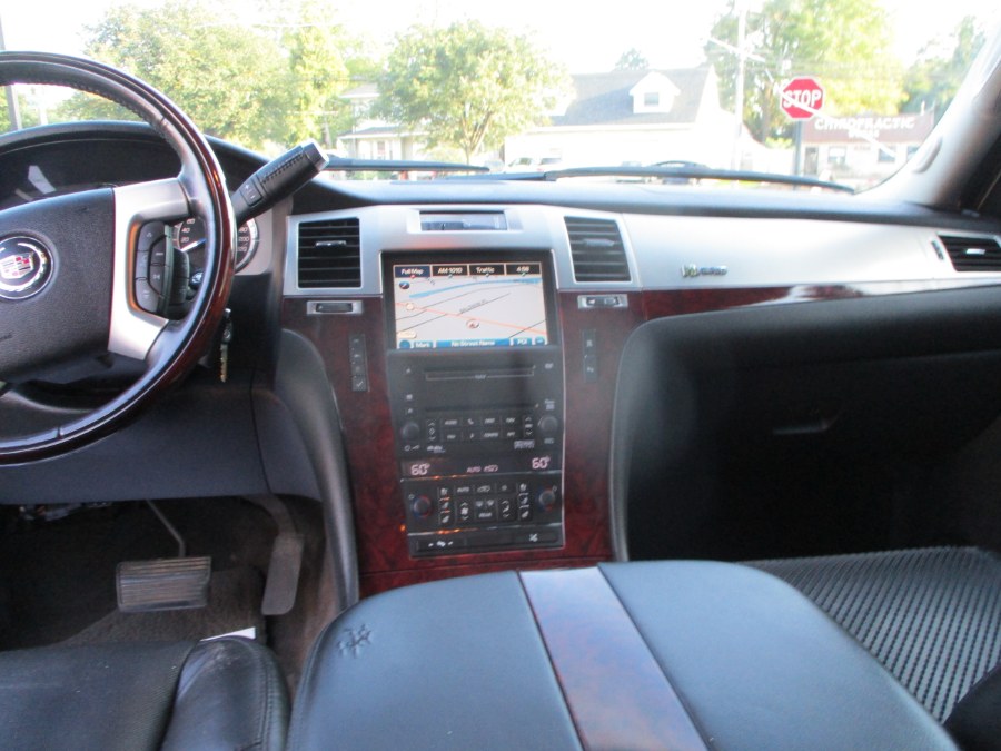 2009 Cadillac Escalade Hybrid 4WD 4dr, available for sale in Massapequa, New York | South Shore Auto Brokers & Sales. Massapequa, New York 2009 Cadillac Escalade Hybrid 4WD 4dr, available for sale in Massapequa, New York | South Shore Auto Brokers & Sales. Massapequa, New York