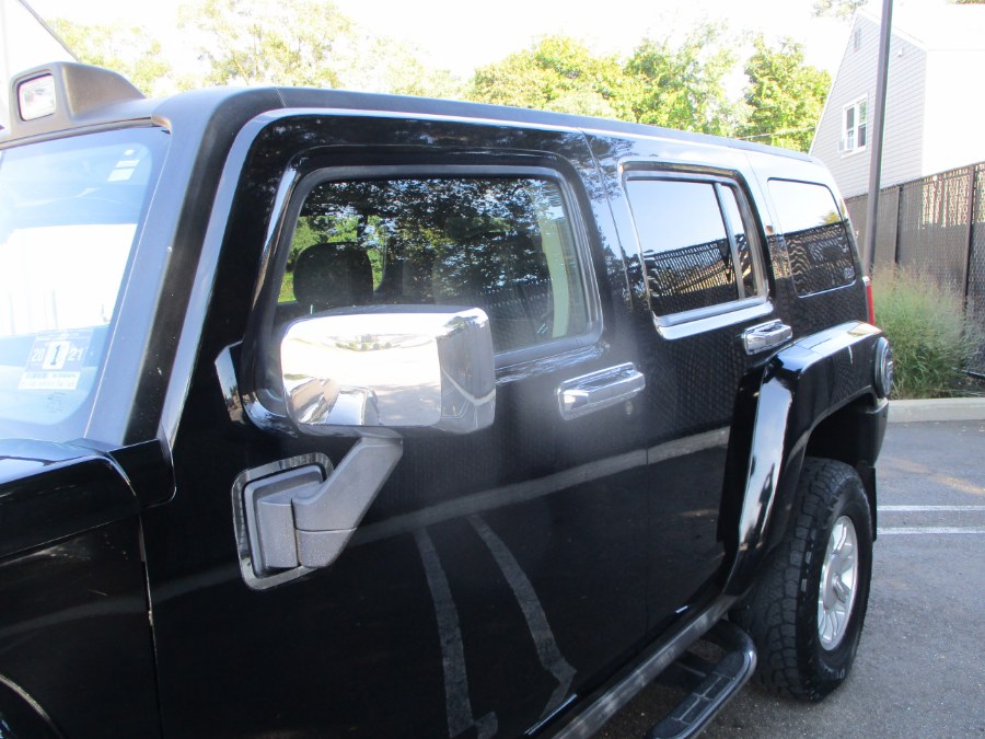 2008 HUMMER H3 4WD 4dr SUV, available for sale in Massapequa, New York | South Shore Auto Brokers & Sales. Massapequa, New York 2008 HUMMER H3 4WD 4dr SUV, available for sale in Massapequa, New York | South Shore Auto Brokers & Sales. Massapequa, New York