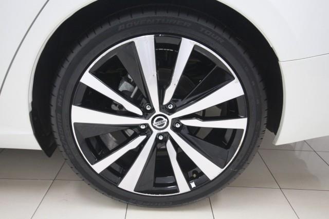 Used Nissan Altima 2.5 SR w/ rearCam 2020 | Car Revolution. Maple Shade, New Jersey Used Nissan Altima 2.5 SR w/ rearCam 2020 | Car Revolution. Maple Shade, New Jersey