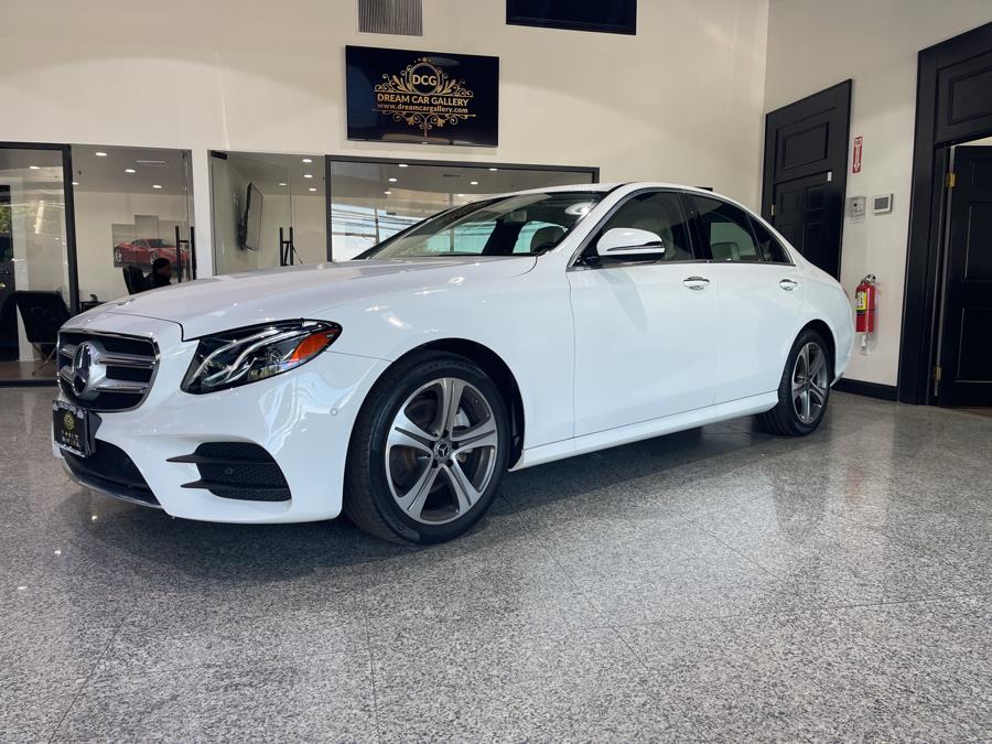 Used Mercedes-Benz E-Class E 300 4MATIC Sedan 2018 | Dream Car Gallery. Woodbury, New York Used Mercedes-Benz E-Class E 300 4MATIC Sedan 2018 | Dream Car Gallery. Woodbury, New York