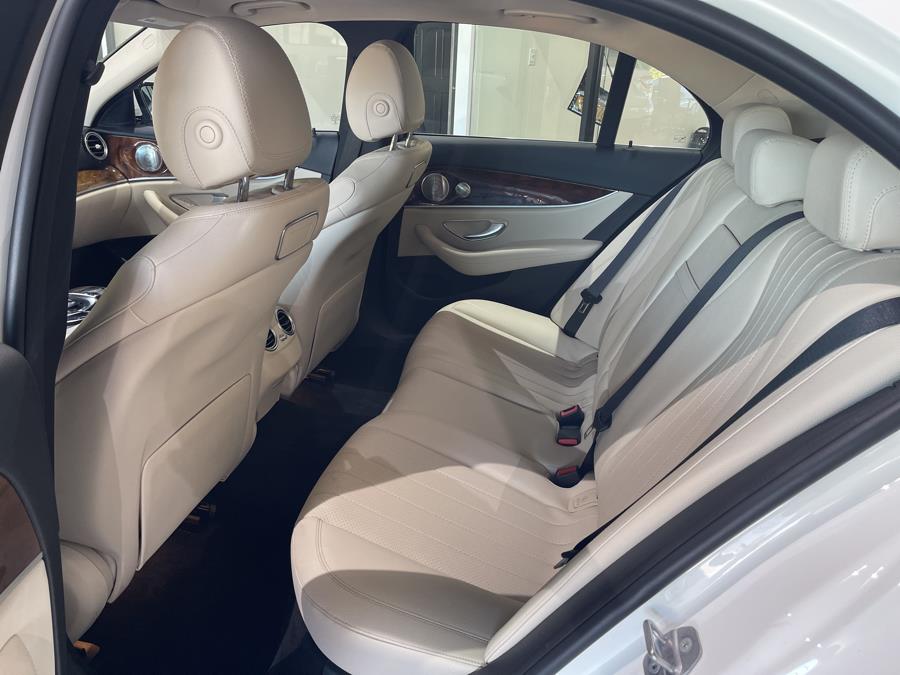 Used Mercedes-Benz E-Class E 300 4MATIC Sedan 2018 | Dream Car Gallery. Woodbury, New York Used Mercedes-Benz E-Class E 300 4MATIC Sedan 2018 | Dream Car Gallery. Woodbury, New York