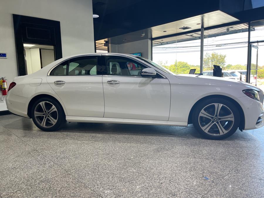 Used Mercedes-Benz E-Class E 300 4MATIC Sedan 2018 | Dream Car Gallery. Woodbury, New York Used Mercedes-Benz E-Class E 300 4MATIC Sedan 2018 | Dream Car Gallery. Woodbury, New York