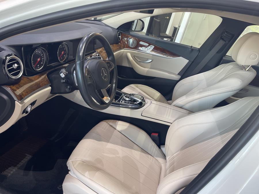 Used Mercedes-Benz E-Class E 300 4MATIC Sedan 2018 | Dream Car Gallery. Woodbury, New York Used Mercedes-Benz E-Class E 300 4MATIC Sedan 2018 | Dream Car Gallery. Woodbury, New York