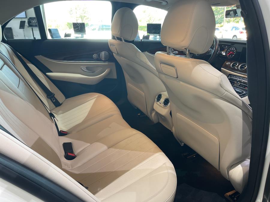 Used Mercedes-Benz E-Class E 300 4MATIC Sedan 2018 | Dream Car Gallery. Woodbury, New York Used Mercedes-Benz E-Class E 300 4MATIC Sedan 2018 | Dream Car Gallery. Woodbury, New York