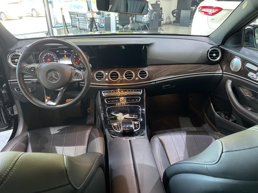 Used Mercedes-Benz E-Class E 400 4MATIC Sedan 2018 | Dream Car Gallery. Woodbury, New York Used Mercedes-Benz E-Class E 400 4MATIC Sedan 2018 | Dream Car Gallery. Woodbury, New York
