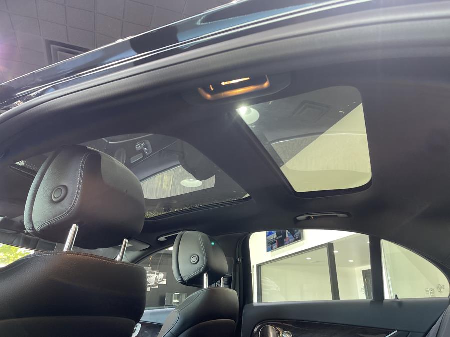 Used Mercedes-Benz E-Class E 400 4MATIC Sedan 2018 | Dream Car Gallery. Woodbury, New York Used Mercedes-Benz E-Class E 400 4MATIC Sedan 2018 | Dream Car Gallery. Woodbury, New York