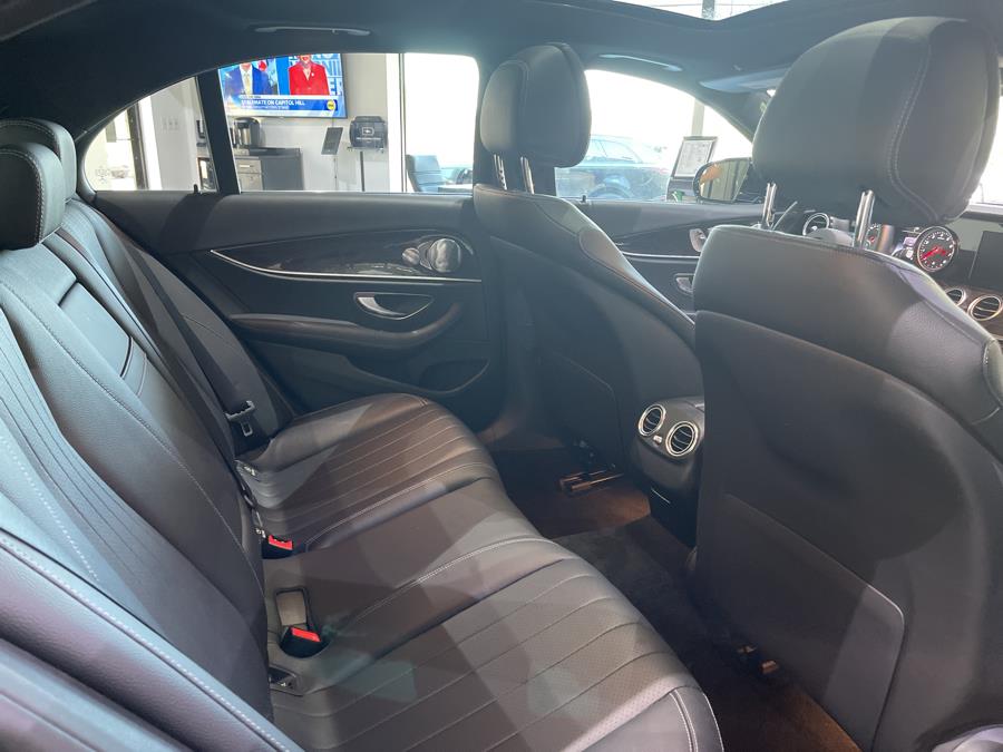 Used Mercedes-Benz E-Class E 400 4MATIC Sedan 2018 | Dream Car Gallery. Woodbury, New York Used Mercedes-Benz E-Class E 400 4MATIC Sedan 2018 | Dream Car Gallery. Woodbury, New York