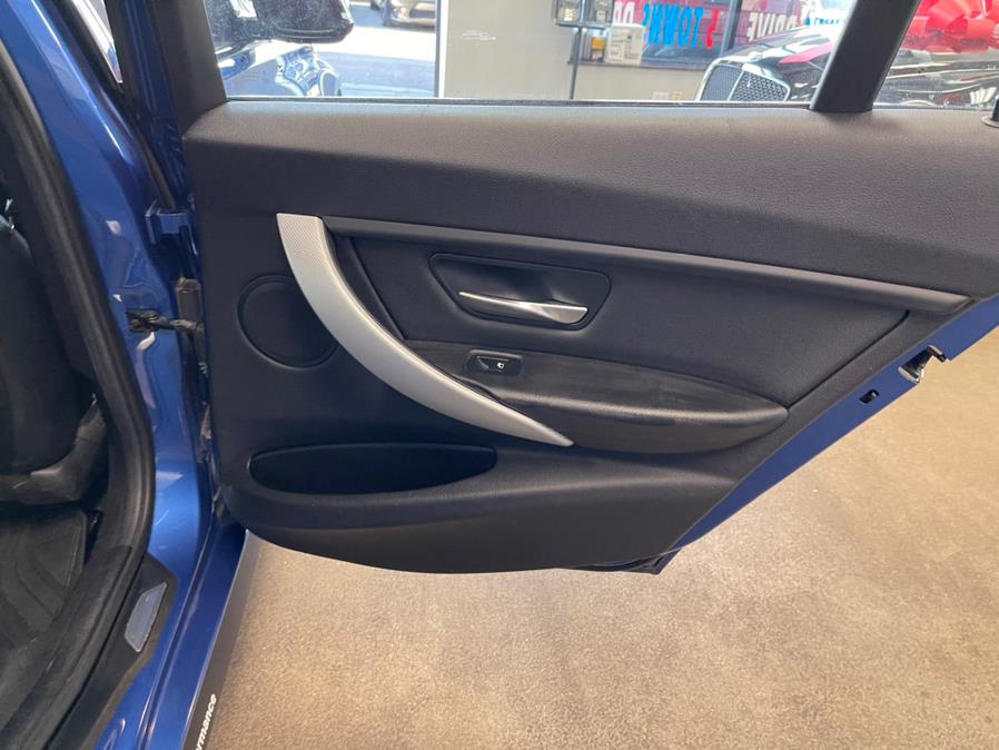Used BMW 3 Series M PERFORMANCE PKG 4dr Sdn 328i xDrive AWD SULEV 2015 | 5 Towns Drive. Inwood, New York Used BMW 3 Series M PERFORMANCE PKG 4dr Sdn 328i xDrive AWD SULEV 2015 | 5 Towns Drive. Inwood, New York