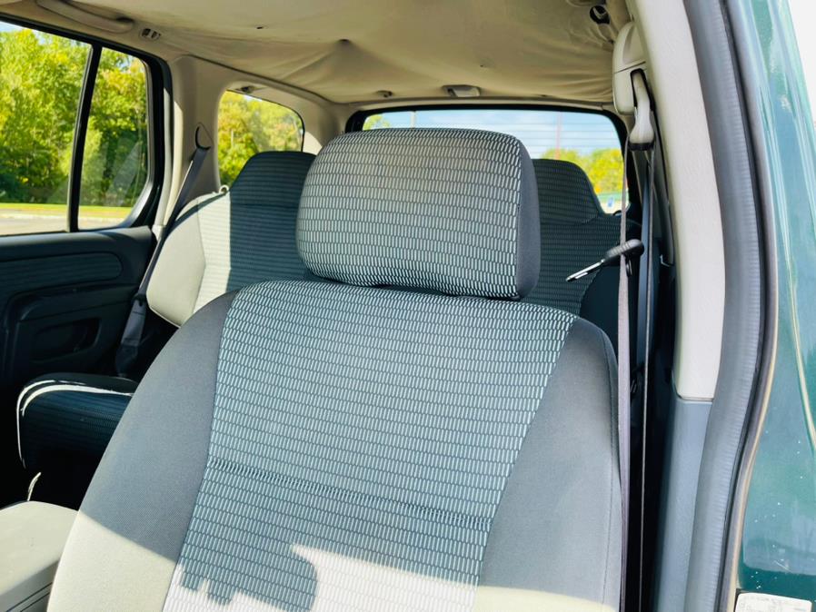 Used Nissan Xterra 4dr SE 4WD V6 Auto 2002 | Supreme Automotive. New Britain, Connecticut Used Nissan Xterra 4dr SE 4WD V6 Auto 2002 | Supreme Automotive. New Britain, Connecticut