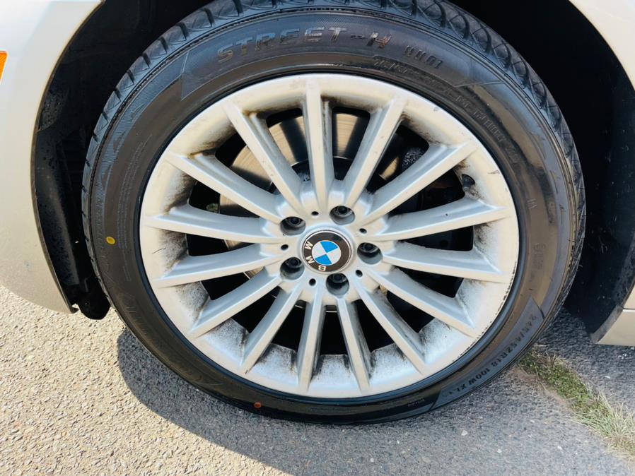 2012 BMW 5 Series 4dr Sdn 535i xDrive AWD, available for sale in New Britain, Connecticut | Supreme Automotive. New Britain, Connecticut 2012 BMW 5 Series 4dr Sdn 535i xDrive AWD, available for sale in New Britain, Connecticut | Supreme Automotive. New Britain, Connecticut