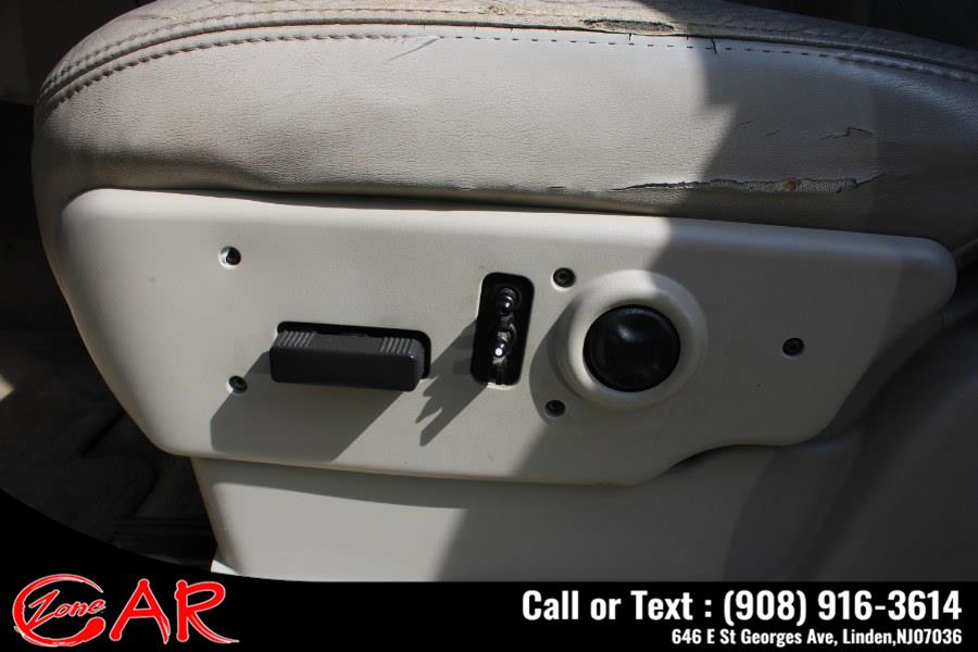 Used Cadillac Escalade 4dr AWD 2005 | Car Zone. Linden, New Jersey Used Cadillac Escalade 4dr AWD 2005 | Car Zone. Linden, New Jersey
