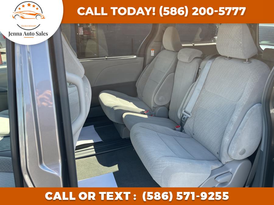 Used Toyota Sienna LE FWD 8-Passenger (Natl) 2018 | Jenna Auto Sale Inc. Roseville, Michigan Used Toyota Sienna LE FWD 8-Passenger (Natl) 2018 | Jenna Auto Sale Inc. Roseville, Michigan