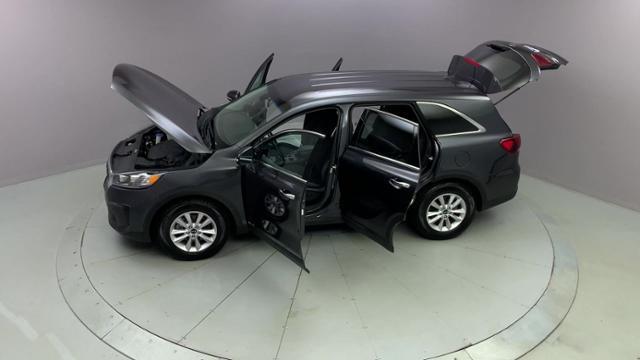 Used Kia Sorento LX V6 AWD 2019 | J&M Automotive Sls&Svc LLC. Naugatuck, Connecticut Used Kia Sorento LX V6 AWD 2019 | J&M Automotive Sls&Svc LLC. Naugatuck, Connecticut