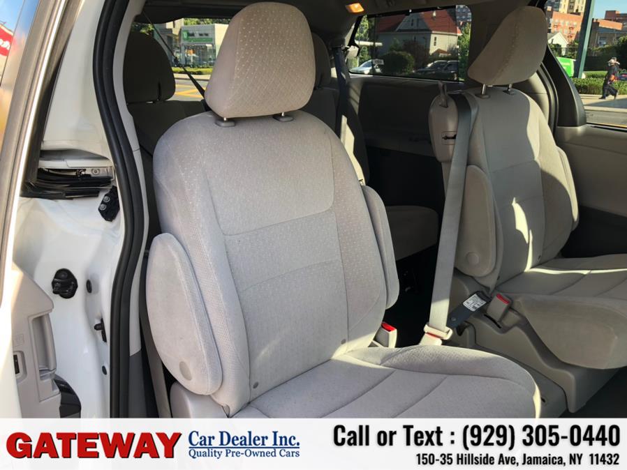 2020 Toyota Sienna LE FWD 8-Passenger (Natl), available for sale in Jamaica, New York | Gateway Car Dealer Inc. Jamaica, New York 2020 Toyota Sienna LE FWD 8-Passenger (Natl), available for sale in Jamaica, New York | Gateway Car Dealer Inc. Jamaica, New York