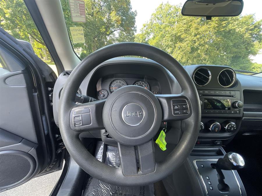 2015 Jeep Patriot 4WD 4dr Sport, available for sale in Stratford, Connecticut | Wiz Leasing Inc. Stratford, Connecticut 2015 Jeep Patriot 4WD 4dr Sport, available for sale in Stratford, Connecticut | Wiz Leasing Inc. Stratford, Connecticut