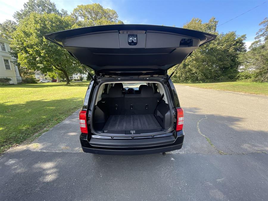 2015 Jeep Patriot 4WD 4dr Sport, available for sale in Stratford, Connecticut | Wiz Leasing Inc. Stratford, Connecticut 2015 Jeep Patriot 4WD 4dr Sport, available for sale in Stratford, Connecticut | Wiz Leasing Inc. Stratford, Connecticut